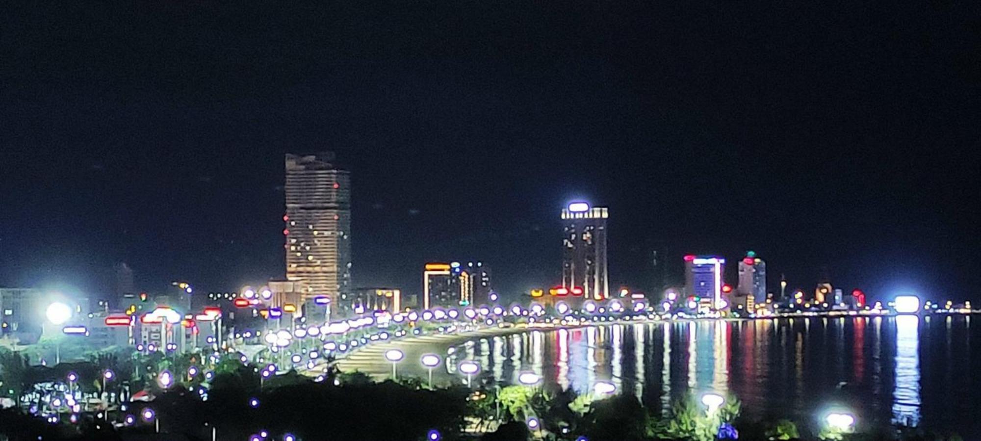 Flc Sea Tower Quy Nhon Ban Cong, Bon Tam, Ho Boi Co Phi, Sat Bien Eksteriør billede