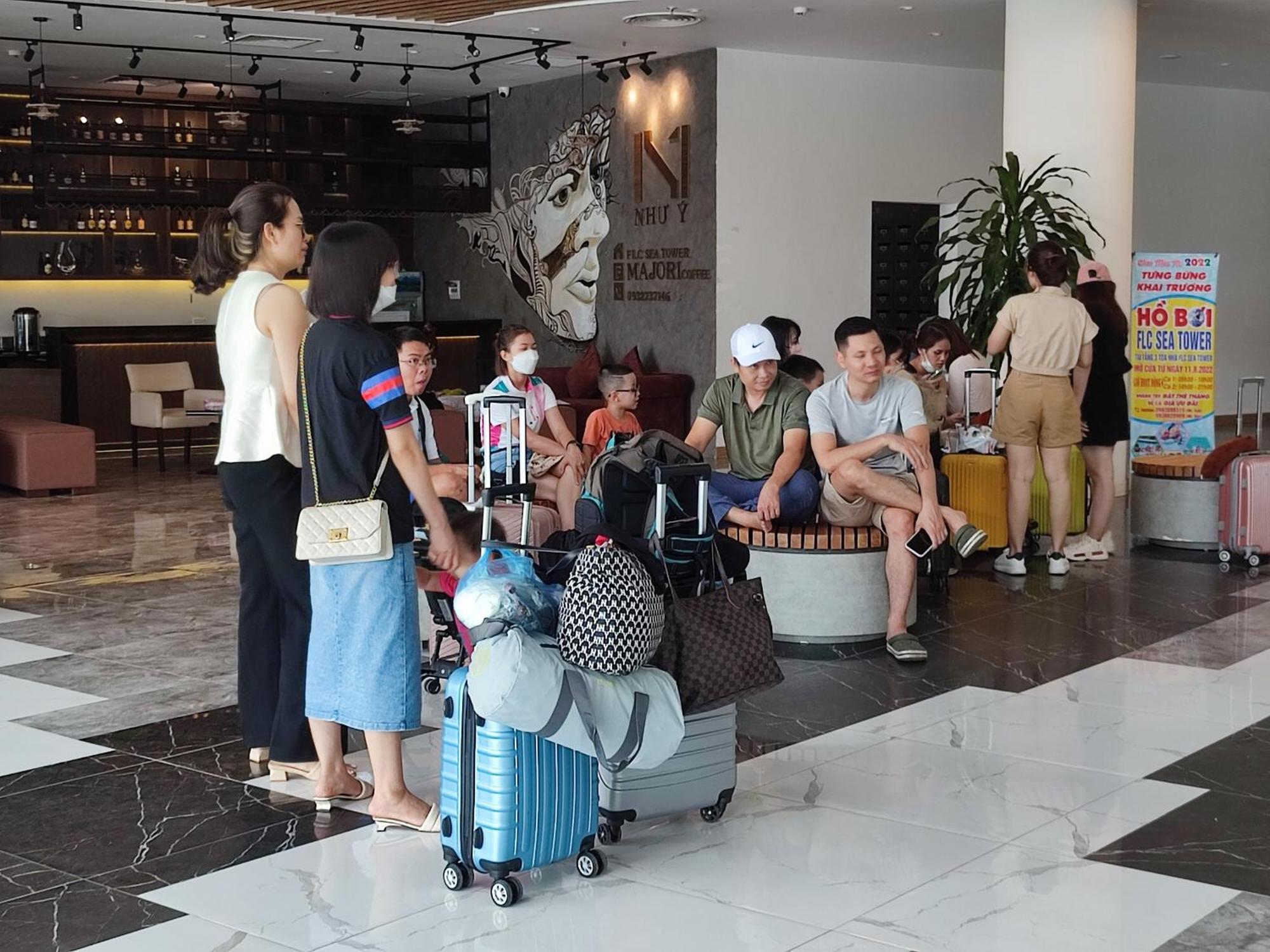 Flc Sea Tower Quy Nhon Ban Cong, Bon Tam, Ho Boi Co Phi, Sat Bien Eksteriør billede